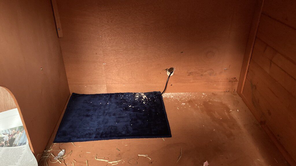 8W USB heated mat for Hedgehog