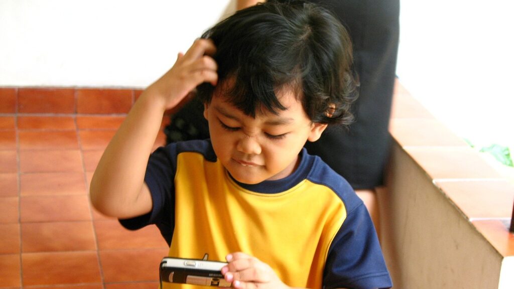 boy, child, confused, person, perplexed, kid, schoolboy, young, youth, bemused, confusion, human, confused, confused, confused, confused, confused, confusion