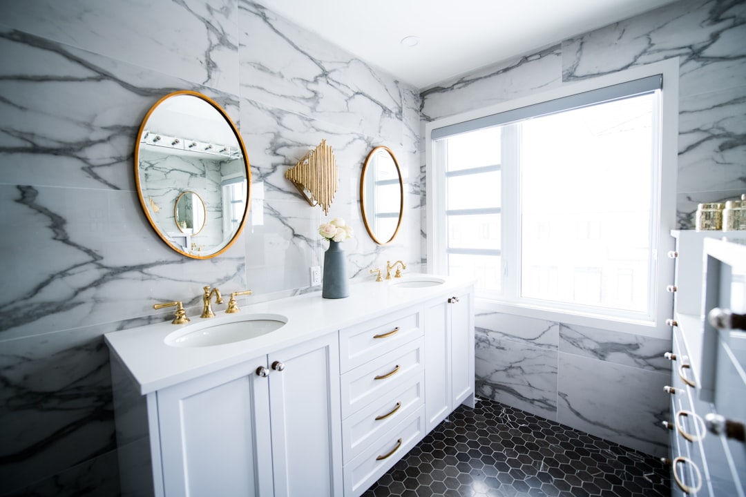Lighting: The Bathroom Beacon (image credits: unsplash)