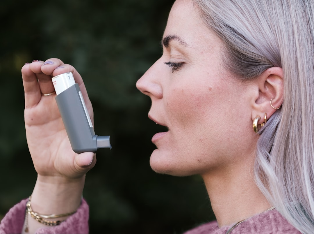 How Cockroach Exposure Triggers Asthma Attacks (image credits: unsplash)